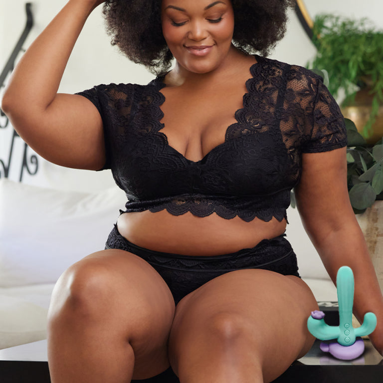 Wild Wild West, Cactus Saguaro Toy, Pure Romance IN STOCK succulent vibe. tripoint cactus vibrator for women, best selling triple teaser www.VALGINA.com