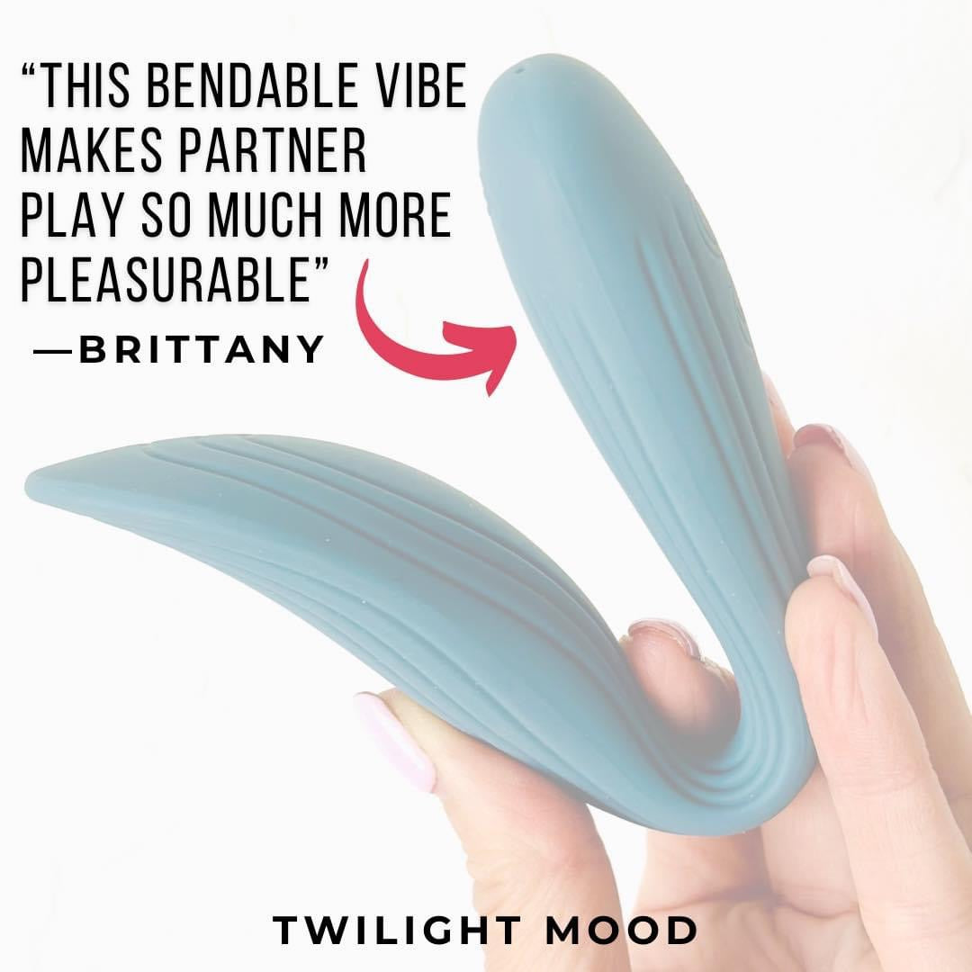 Twilight Mood - Bendable Bestie Flexible Couples Toy - Pure Romance VALGINA.com Twilight Mood - Bendable Bestie Flexible Couples Toy - Pure Romance VALGINA.com