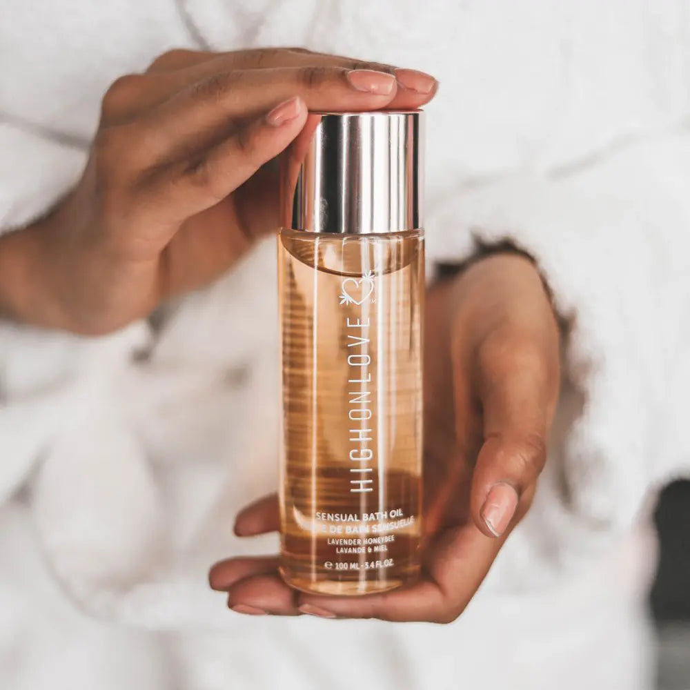 Sweet Lavender Bath Oil – Hemp-Infused Nourishment for a Spa-Worthy Soak - NEW! www.VALGINA.com HighOnLove