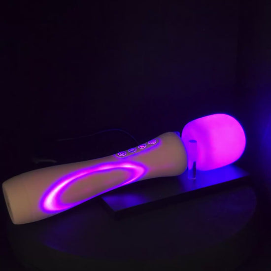 Illumination The wand - App-Controlled LED Light Up Glow disco dj vibrator for women female girls www.VALGINA.com 